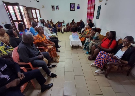 Visite de réconfort à la famille du Capitaine ® Roger MBARGA AVAH